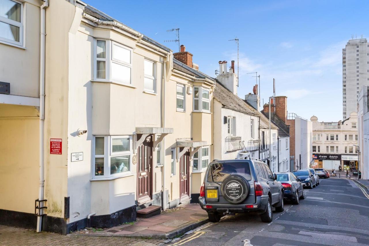 Modern Mews House With Free Parking Space, And Patio By Huluki Sussex Stays Brighton Exterior photo